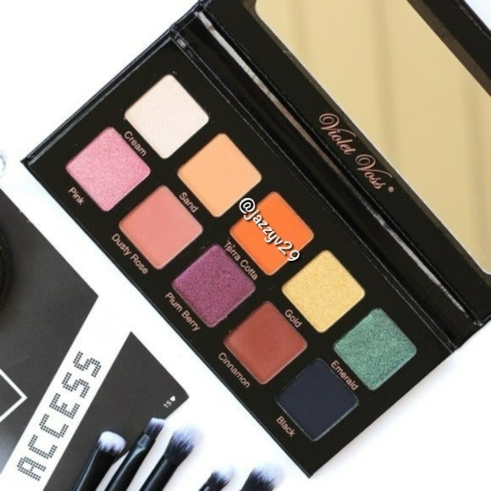 🌈Violet Voss Essentials Eye Shadow Palette🌈